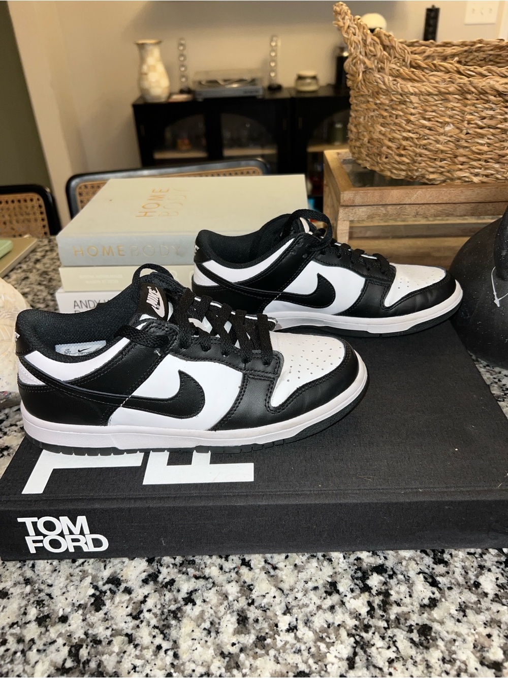 Nike Dunk Low Black and White Big Kids - Picture 5 of 6